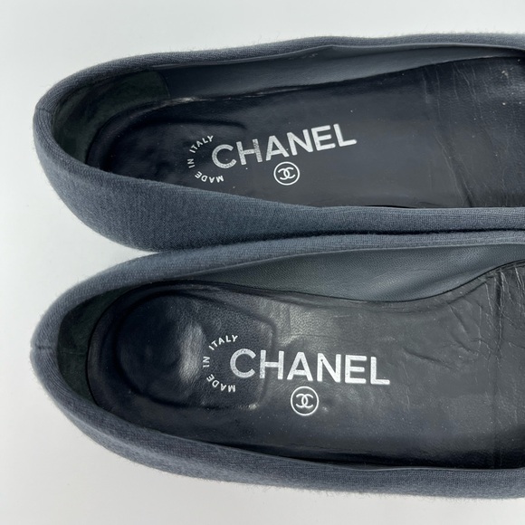 Chanel CC Chain Two Tone Cap Toe Ballet Ballerina Flats Navy Blue Black 37 7 6.5 - Picture 8 of 13